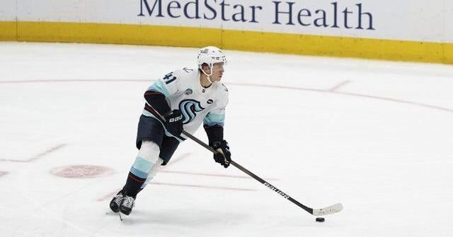Defenceman Ryker Evans agrees to 2-year extension with Seattle Kraken