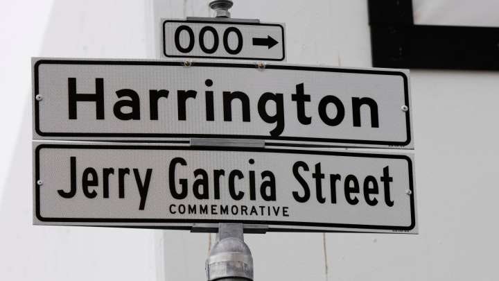 Grateful Dead guitarist Jerry Garcia has childhood street named for him in San Francisco