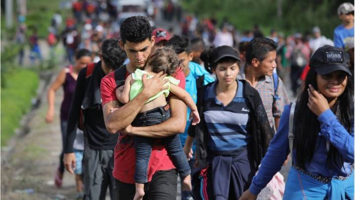 “Atrapados e invisibles”: miles de migrantes quedan varados en México por medidas de Trump