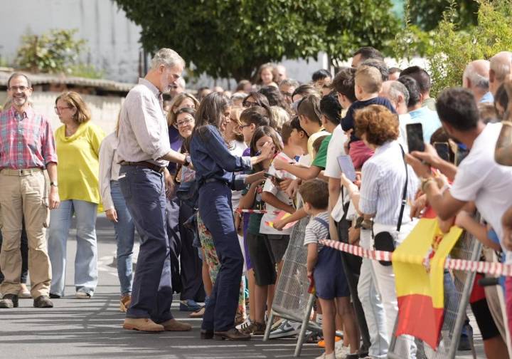 Los Reyes llegan a Extremadura para mostrar su apoyo a los afectados por los incendios de este verano