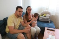 «Hay viviendas sociales vacías o cerradas y nos van a dejar en la calle con un bebé»