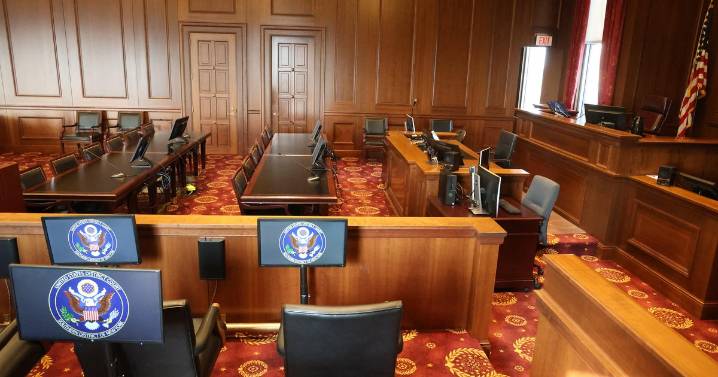 Defense lawyers for needy clients feel squeeze after congressional funding dries up