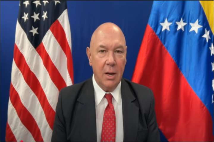 MCM solicitó al embajador de EEUU, John McNamara, sancionar a gobernador y alcaldes opositores