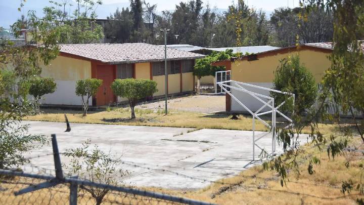 Más de 50 escuelas en León han solicitado pipas por falta de agua