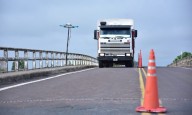 Camioneros confirmó que empresas locales reducen el personal y pagan sueldos en cuotas
