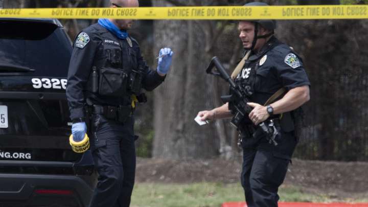 Tres muertos en un tiroteo en el aparcamiento de un centro comercial en Austin, Texas
