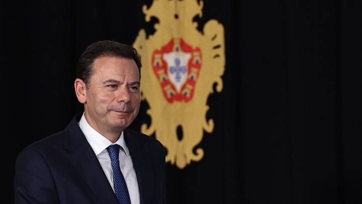El Constitucional de Portugal tumba la reforma migratoria impulsada por el Gobierno de Montenegro y la ultraderecha