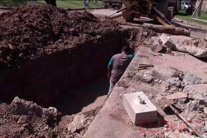 Finalizó la reparación de cañería de la red de agua y se normaliza el suministro de agua