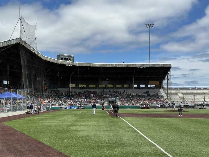 Huskies to have homefield advantage for rest of playoffs