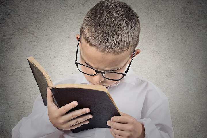 Omega-3s Might Protect Against Nearsightedness