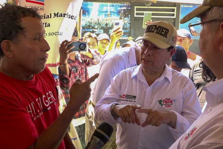 Perú acusa a Colombia de invadir su espacio aéreo con avión sobre isla reclamada por Petro