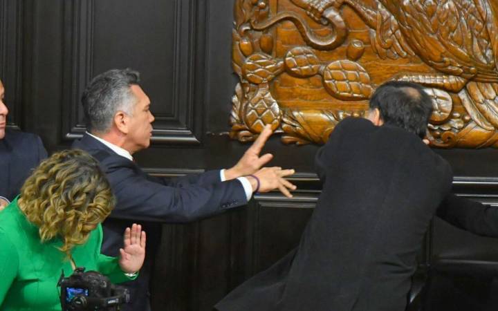 ¿Es posible el desafuero a Alejandro Moreno por agresión a Noroña?