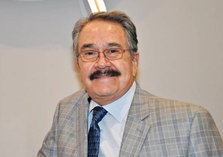 Pedro Sola es intervenido de emergencia tras estudios médicos