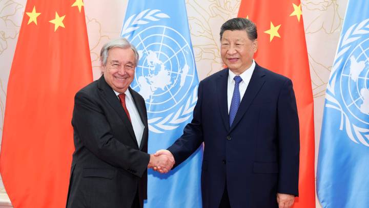 Putin, Xi y Modri, juntos en China