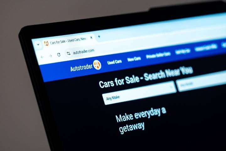 Estrategias y técnicas para vender autos en la web