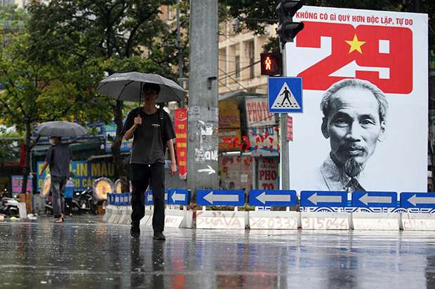 Vietnam evacua a miles de personas ante la llegada del “peligroso” tifón Kajiki