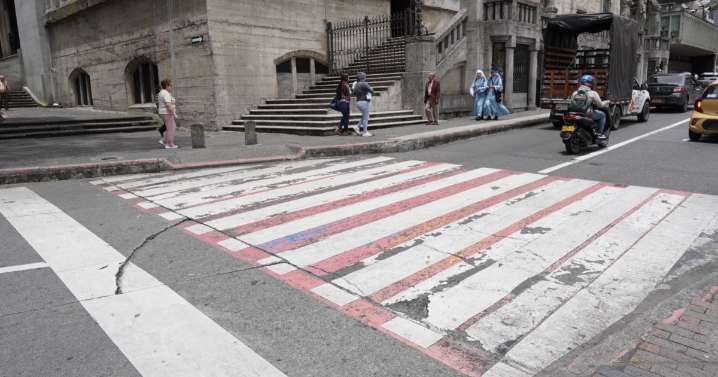 Hay cierre vial en el Centro de Manizales por obras frente a la Plaza de Bolívar y la Catedral