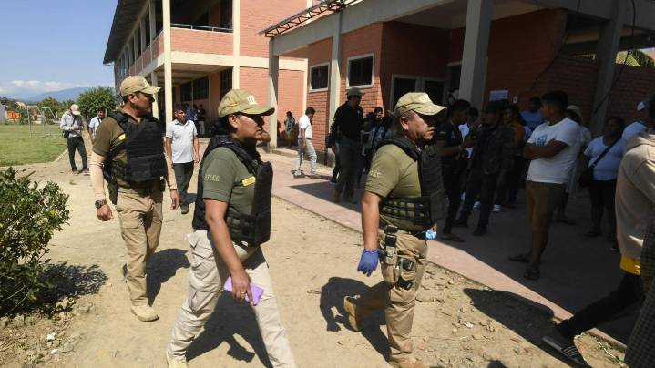 Elecciones en Bolivia: Reportan explosión cercana a local donde debe votar uno de los candidatos presidenciales
