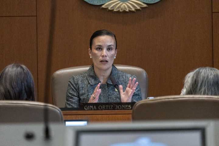 Negotiations on Spurs arena continue despite mayor's call to pause