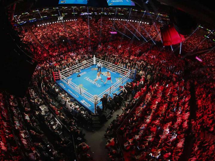 ¿Quién será el narrador del ‘Canelo’ vs Crawford?