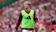 Rasmus Højlund wants Man United stay with future uncertain