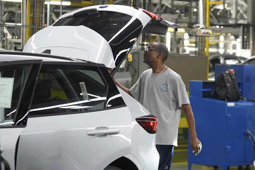 US producer prices surge in July as Trump tariffs push costs higher