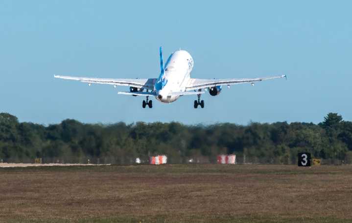 JetBlue to end nonstop service from T.F. Green to Tampa