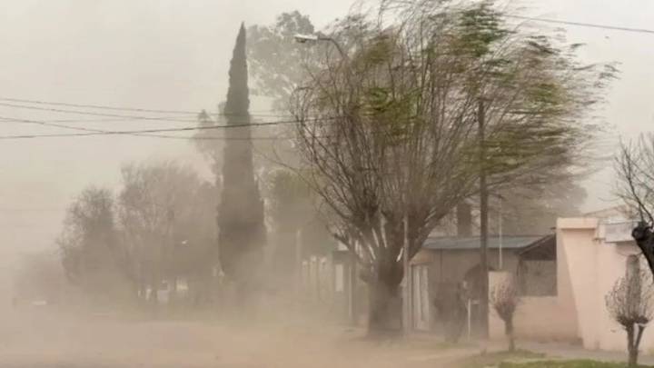Rige alerta amarilla para Jujuy con ráfagas de hasta 100km/h: en qué zonas y hasta cuándo