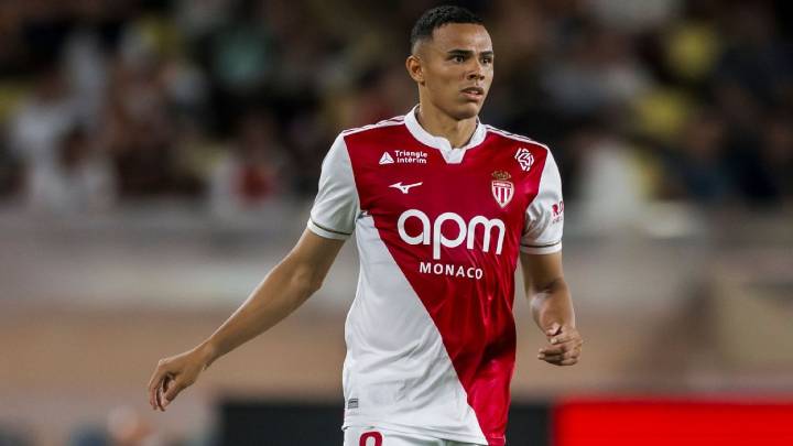 Barcelona eye Monaco Vanderson as defensive reinforcement