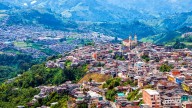 Ni Cartagena ni Medellín, este es la joya que pocos conocen y que sorprende con montañas, café y termales