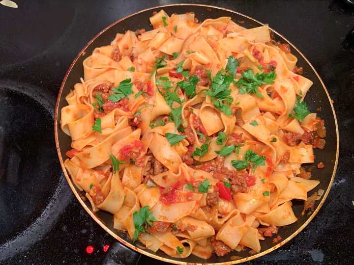 I tried Gordon Ramsay's 15-minute sausage Bolognese pasta. Now, my family makes it for dinner every week.