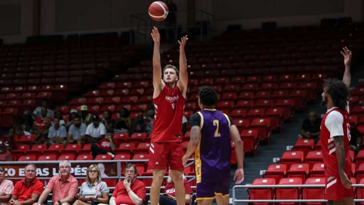 Indiana basketball wins Darian DeVries debut in Puerto Rico exhibition