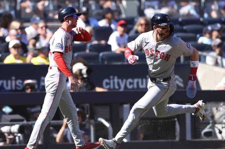 Red Sox saca aplanadora y aplasta a Yankees
