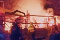Un cortocircuito generó un incendio que destruyó por completo una vivienda