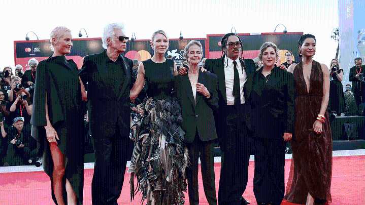 Venice: Jim Jarmusch’s Father Mother Sister Brother Gets Warm Embrace