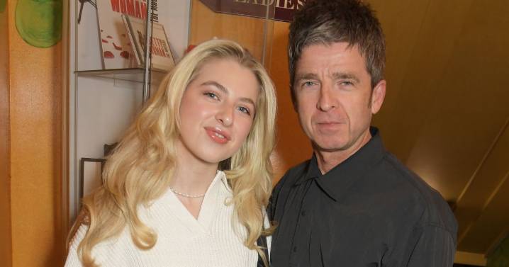 Noel Gallagher's daughter Anais pays tribute to one football team at latest Oasis gig