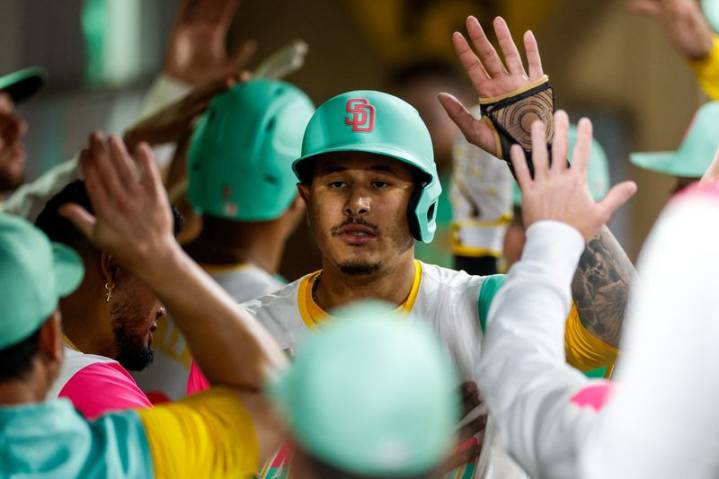Padres edge Dodgers, grab share of first place in NL West
