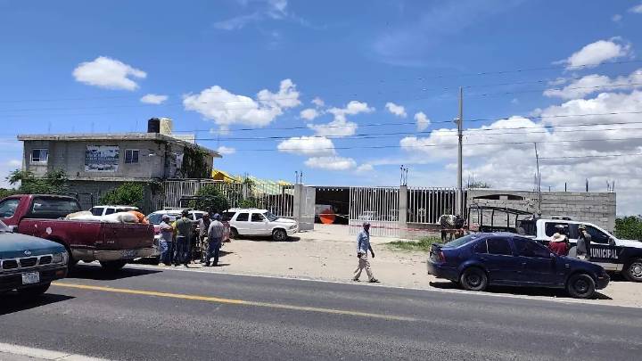 Intento de asalto causa balacera en la Puebla-Tehuacán; hay tres heridos, uno es menor