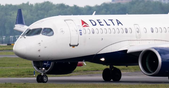Delta Plane Clips Another Aircraft Ahead of Takeoff