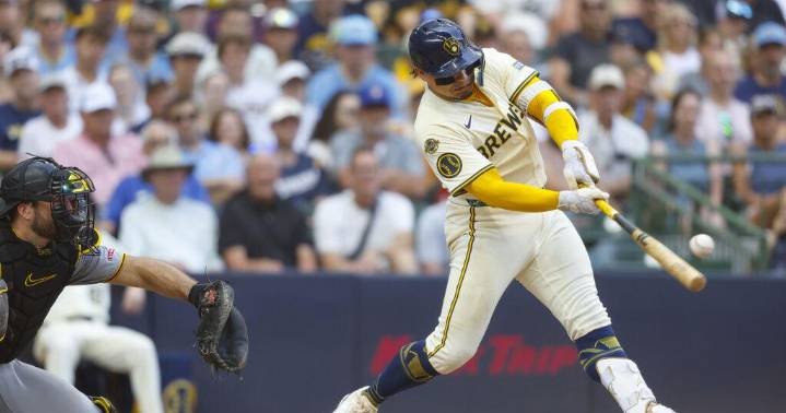 Brewers win 12th straight, fans receive free George Webb burgers