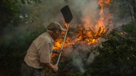 Cerca de 8.000 vecinos evacuados en 34 poblaciones leonesas por el incendio de Molezuelas