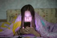 Cómo la luz artificial nocturna puede afectar tu salud física y mental