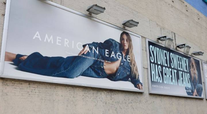 Redes critican a Sydney Sweeney por campaña de American Eagle con connotaciones racistas