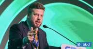 Kaiser propone "salario mínimo transitorio más bajo" para jóvenes sin experiencia laboral