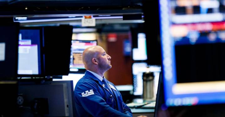 Cierra Wall Street mixto y el Dow Jones baja un 0.08%