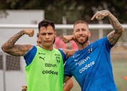 Recupera Rayados a Roberto de la Rosa