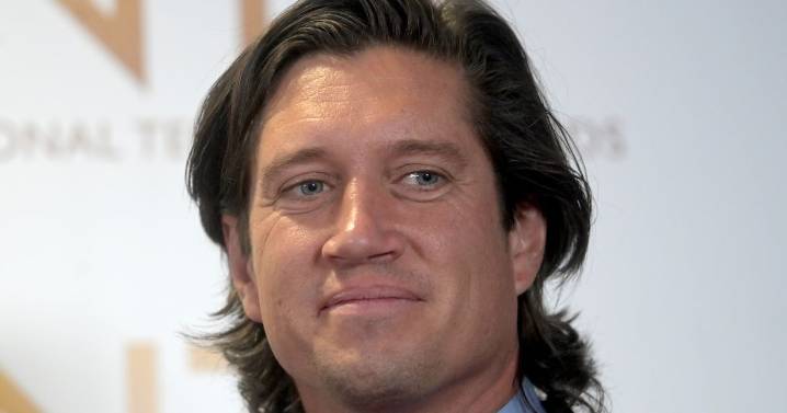 The One Show host Vernon Kay in sudden family U-turn as he warns ‘don’t do that’