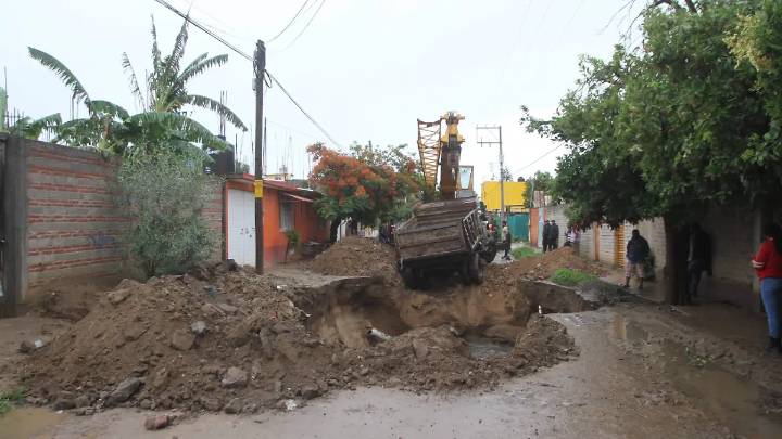 Deslaves dejan incomunicadas a 10 comunidades en Oaxaca; autoridades y pobladores claman apoyo