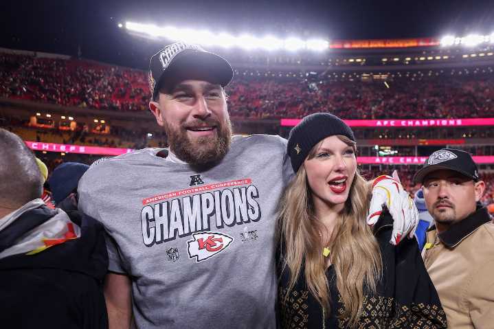 Taylor Swift isn't buying a stake in Travis Kelce's football team