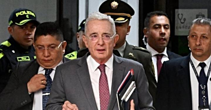 Álvaro Uribe renuncia al beneficio de prescripción en su proceso por presunta manipulación de testigos